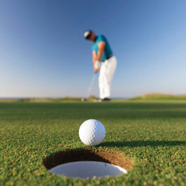 Swinging into Trouble: Hilarious Golf Fails That Will Make You Grin